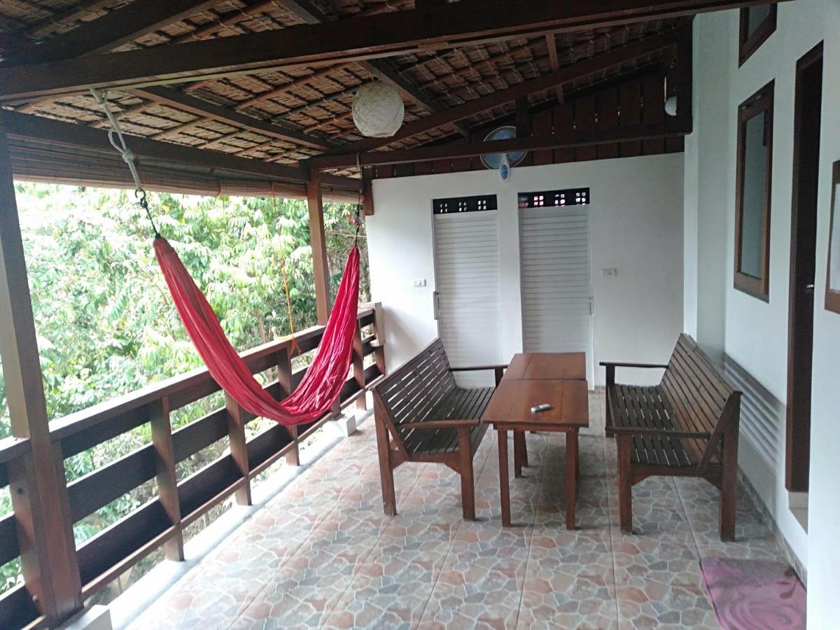Treetop Guesthouse And Bungalows 사방 외부 사진